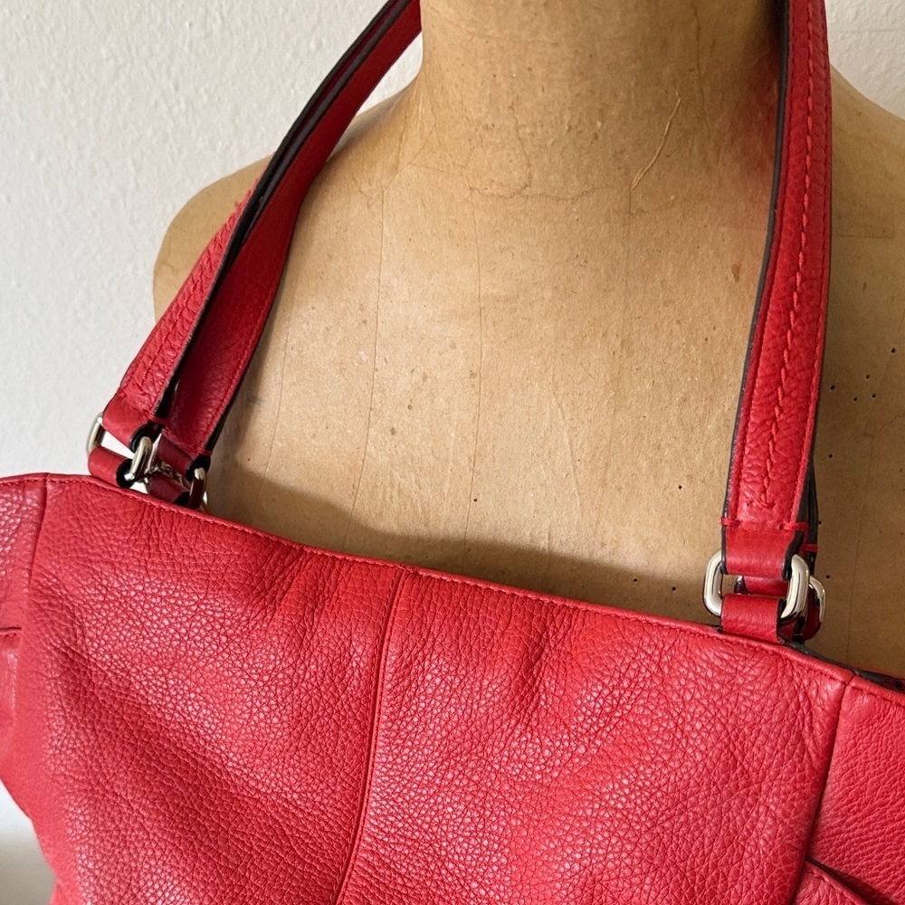 Coach Vibrant Red Shoulder Bag wonderful condition many compartments zip closure - Picture 8 of 12